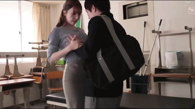 JAPONESA TETONA 116