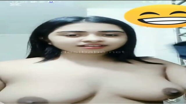 Indian Bengali girl nude show