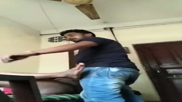Young men fuck neighbour bhabhi (Pratibasi Boudi ka Coda)