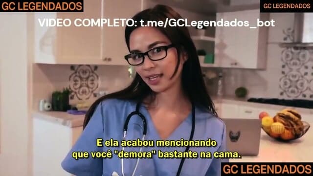 [PORNO LEGENDADO] FODEU A ENTEADA NERD