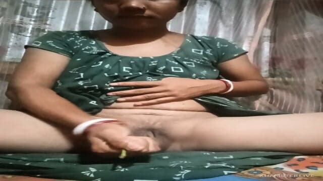 Desi bhabi mastrubation When her husband is Sleeping ð´
