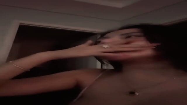 DJ Amelia Putri Tobrut Spek MILF Bergoyang