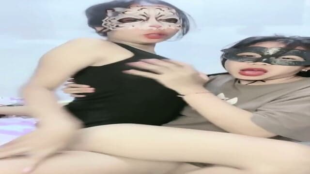 DUO LESBI SERU
