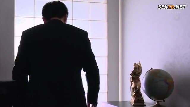 (English Subtitle)A Married Woman Secretary Is Having Sweaty - Nao Jinguji