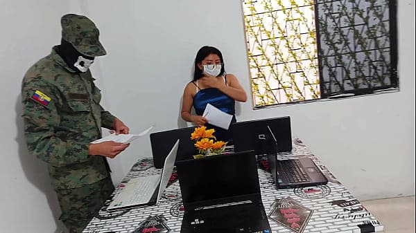The soldier fucked the Venezuelan saleswoman for the first time. She does it to get collateral benefits and enjoy sex at work.