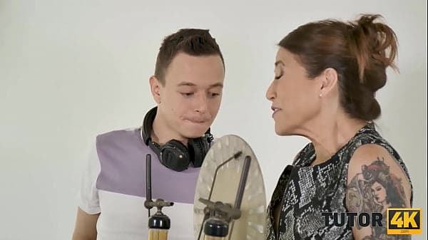 TUTOR4K. Tingling with Sexual Electricity