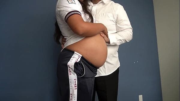maestro cachondo de colegio privado mexicano embaraz&oacute; a su alumna y se la sigue cogiendo embarazada