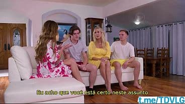 Madrastas aproveitando de seus enteados para foder LEGENDADO