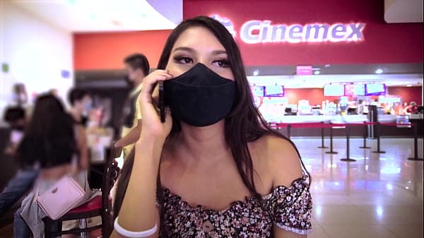 POV - When you meet an alone chick at cinema