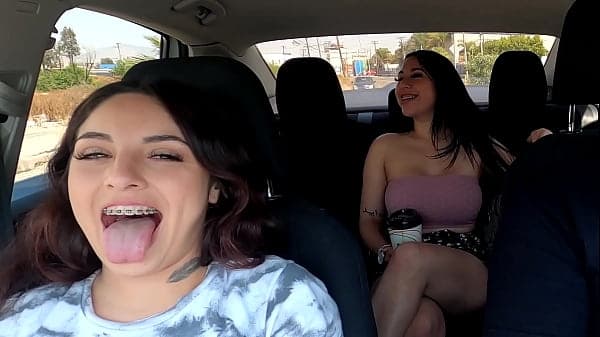 LAS LOCURAS QUE HACEN ESTAS CHICAS JUNTAS