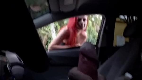 Asking for information, I showed my dick to the hot girl at the bus stop