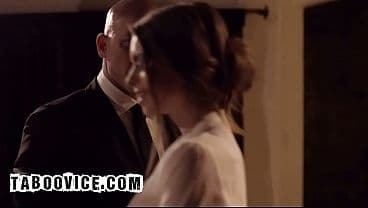 Submissive Secretary Has Kinky Sex With Her Pervy Boss