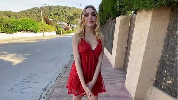 Paola, 21ans, nouvelle p&eacute;pite pour J&M !