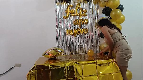 HAPPY NEW YEAR TO YOU!! I AM A LADY WITH DELICIOUS TITS. I WANT SOMEONE TO COME TO MY APARTMENT TO CELEBRATE THE NEW YEAR. AFTER DANCING I WANT TO HAVE INTENSE SEX ALL NIGHT LONG. MY VAGINA IS EXCITED AND VERY WET
