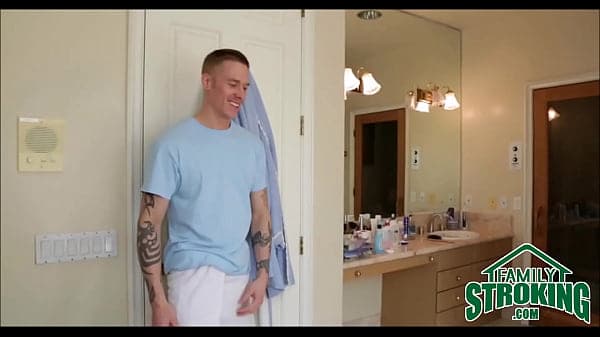 Teen Stepsister Stuck Sex By Big Dick Stepbrother