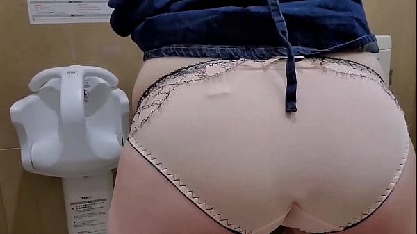 【オナニー・自撮り】夢中でオナニーする人妻
