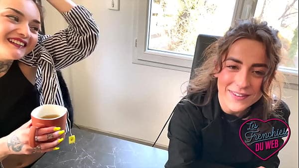 J'ai h&acirc;te de me faire baiser et l&eacute;cher en m&ecirc;me temps