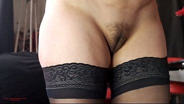 Hot 50y Camgirl Home, Killer Hairy Pussy !