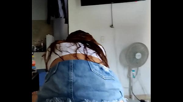 se van y me dejan solo con mi amiga para darle por d&oacute;nde le gusta