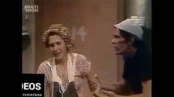 Chaves comendo a bunda da Chiquinha