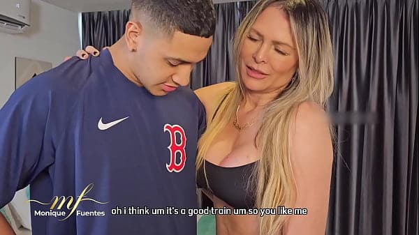 Neighbor leaves his creampie inside a MILF's pussy - Monique Fuentes & Max Betancur