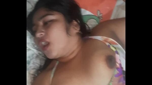 Putisobrina insasyifecha bien puta mamando mi verga y masturb&aacute;ndose