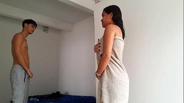 oye hermanastro, ya se fue mi pap&aacute;. &iquest;te gustar&iacute;a ser mi papi ahora que nuestros padres no est&aacute;n?
