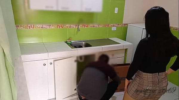 The plumber fucked her while her husband wasn't home, I caught them by the kitchen door but they kept going, he shoved that cheater's dick really hard