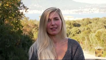 Chlo&eacute;, blonde torride, veut du sexe hard !