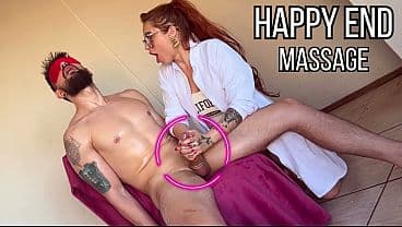 Ruiva Safada em Massagem Er&oacute;tica com Ele Vendado e Boquete Selvagem Cheio de Tes&atilde;o