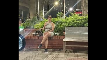 POV porno real callejero, recojo en mi carro a una linda milf latina muy buena y la llevo a mi apartamento y termino chorreando su cara de semen y se traga la leche