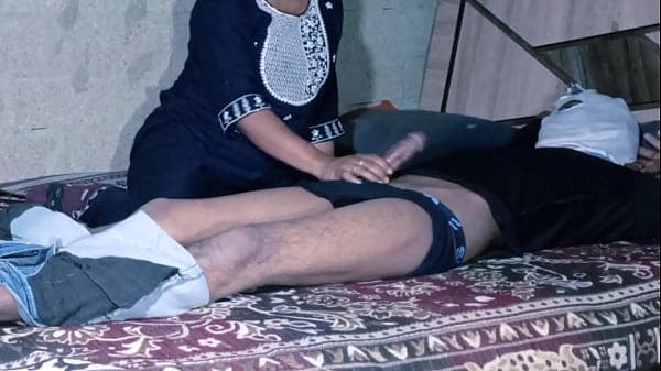 bhabhi ko raat me jor se choda in house Hindi audio. step sister ki chudai.