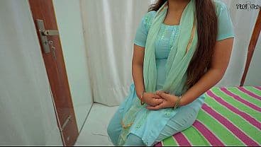 Cylinder de do bhaiya pls- Indian neighbour's hot wife fucked exchange of cylinder, got cum on hairy pussy.