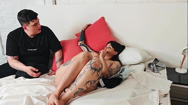 Beautiful tattooed pervert teaches me how to masturbate her - LUSHERS