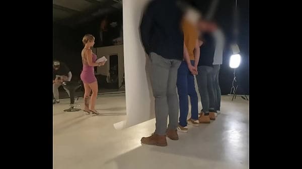 S06E12 - Episode final de la saison 6 : le casting &agrave; l'aveugle