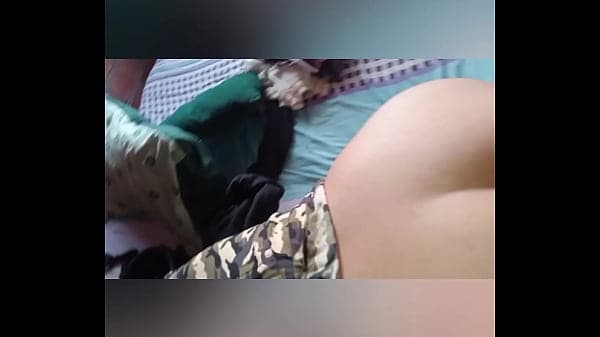 Militar mamando verga para ser ascendida de rango