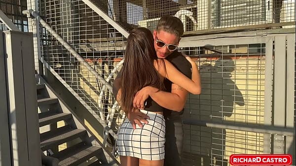 Falando no telefone com minha esposa enquanto como a buceta da amiga dela (sonho de corno) novinhos da imp&eacute;rio