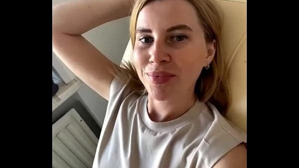 NataliGreen does a bright pedicure on sexy legs SugarNadya