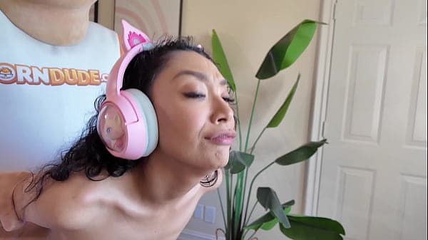 Sarah Lace&rsquo;s Deepthroat Levels Up My Dick for a Creamy Finish!