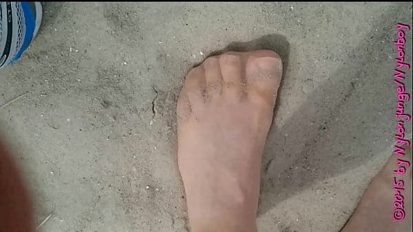 Spaziergang in Nylon am Strand ** Urlaub Wangerland **