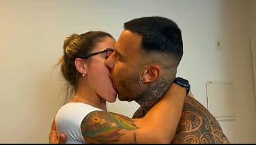 Vizinha Pediu A&ccedil;&uacute;car e Levou Rola Grossa no Cu - Rangel Carlos & Tatuado