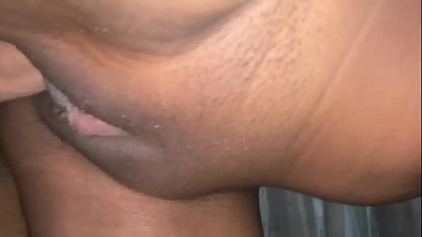 tengo sexo con mi madrastra en su avitasion cuando mi prade sale a trabaja